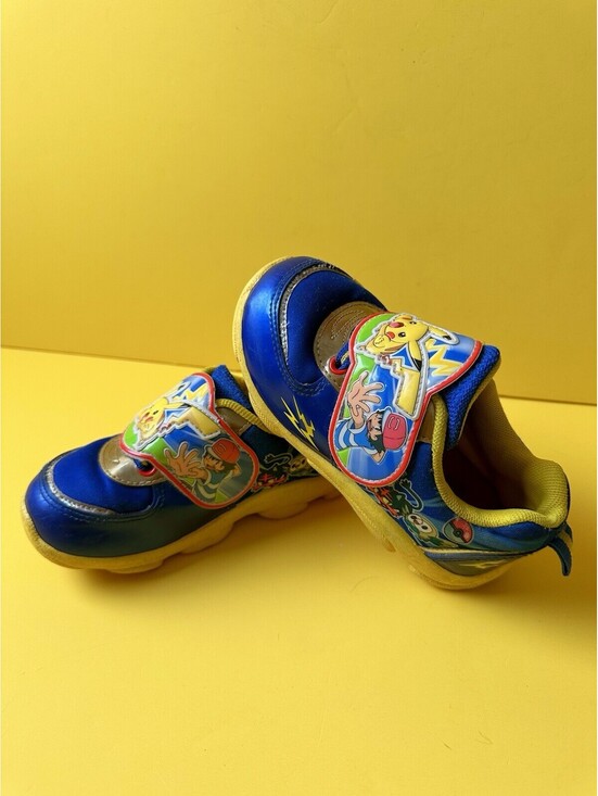 Pokemon Other - Vtg Pokémon Sneakers Kids Size 26 (9.5) Made In Taiwan